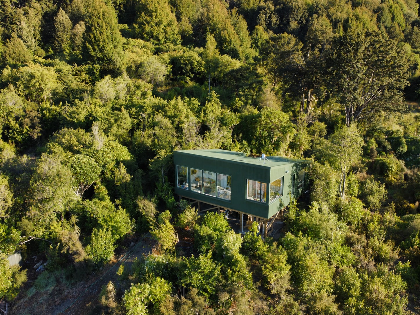 A secluded short-stay house surrounded by native forest